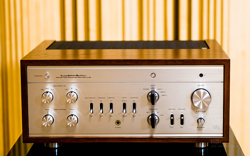 hình ảnh thực tế mặt trước Amply đèn Luxman LX-380