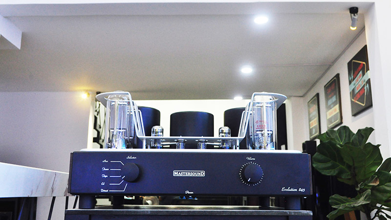 Amply đèn Mastersound Evolution 845