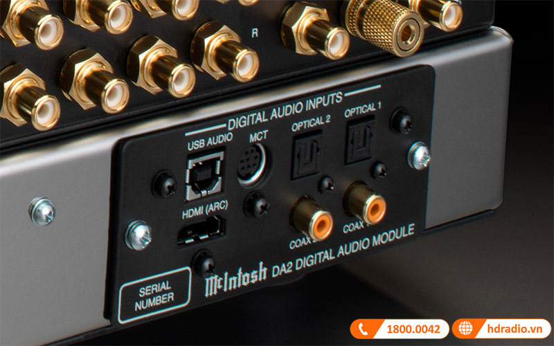 Pre amply McIntosh C2700