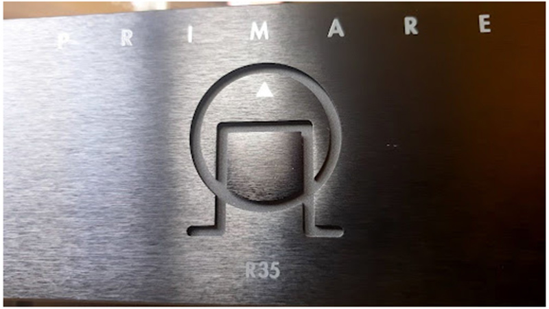 Mặt trước Phono Pre amply Primare R35