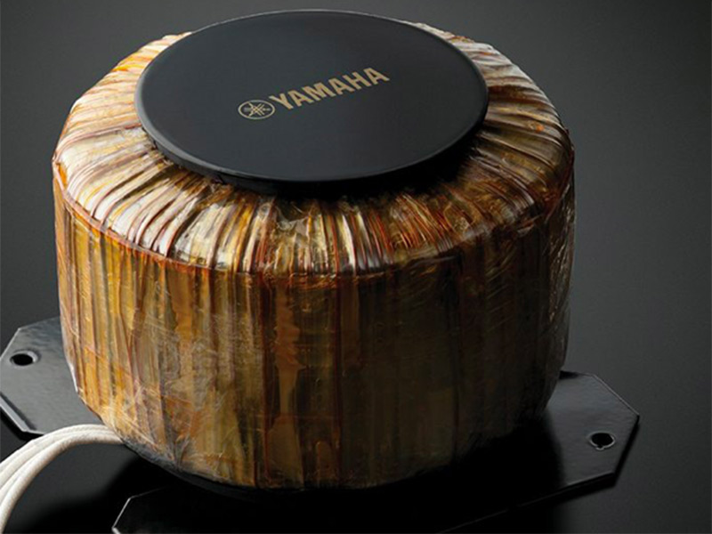 Máy biến áp hình xuyến lớn