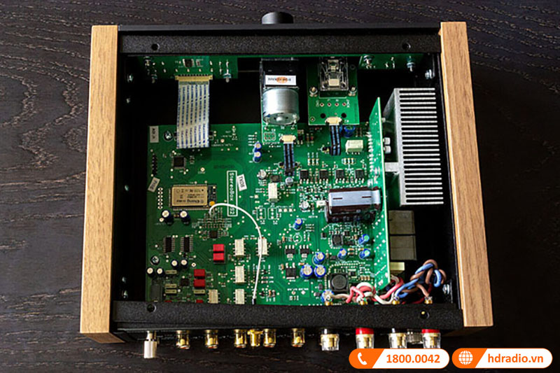 hệ thống mạch bên trong