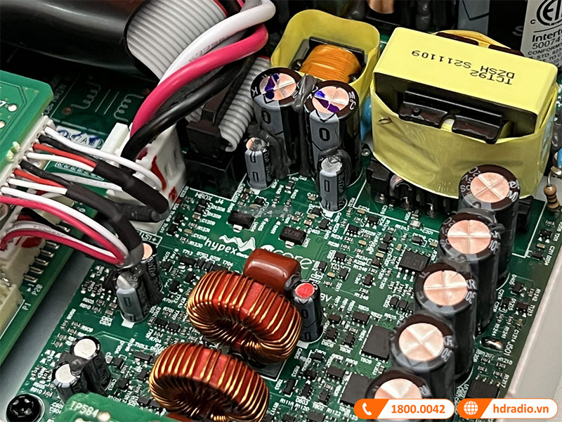 Bộ khuếch đại tai nghe ít mạch tụ điện ghép nối