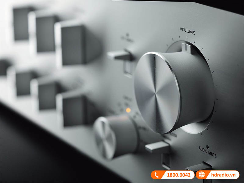 thiet-ke-nut-bam-va-cong-tac-tren-C-5000