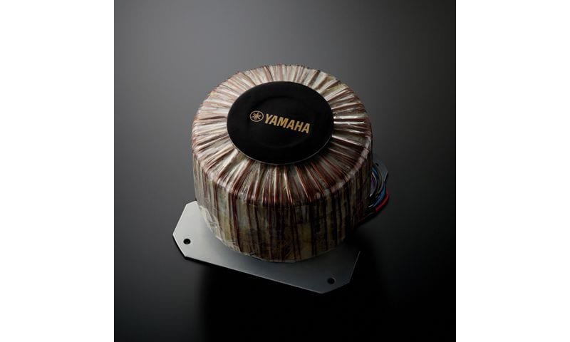 Amply Yamaha A-S1200 sử dụng biến áp hình xuyến