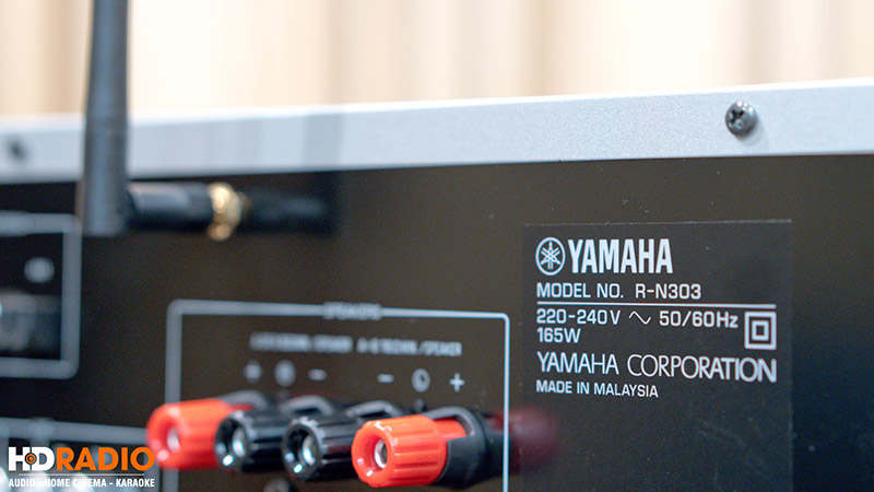 Amply Yamaha R-N303 made in malaysia