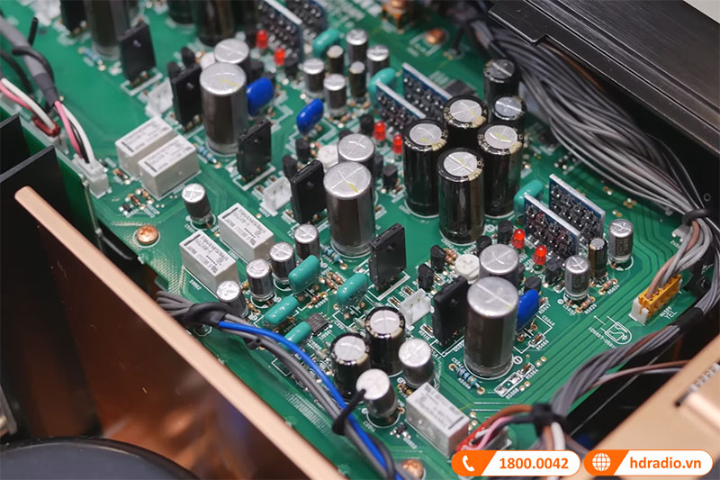 cung cấp công suất mạnh mẽ