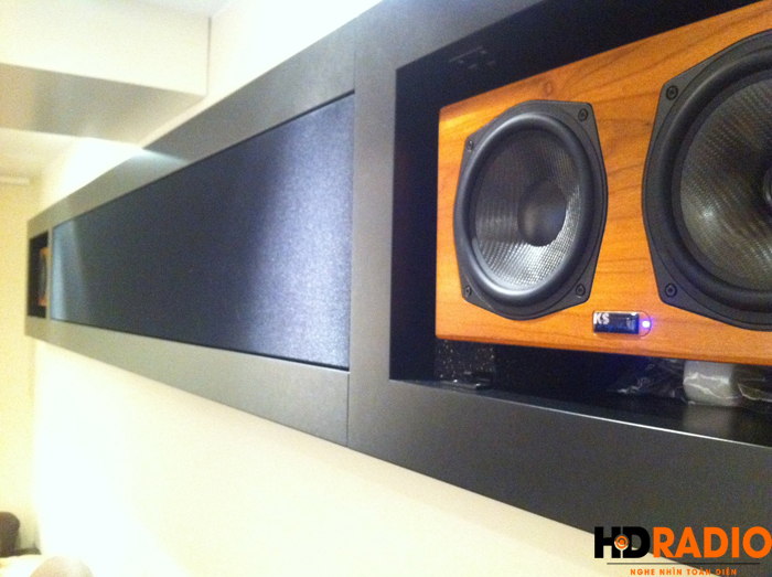 Lắp đặt phòng chiếu phim gia đình A Sơn Thái Bình - Hình 3