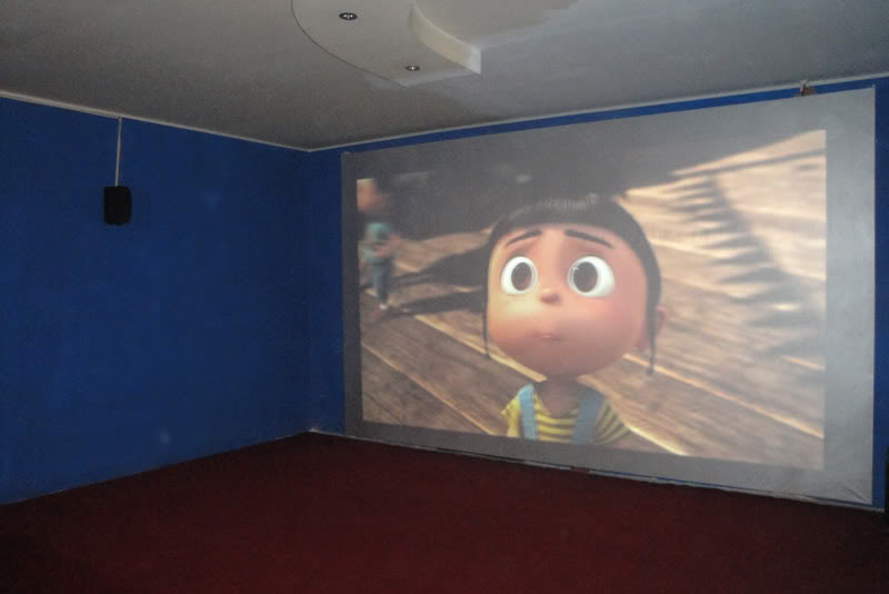 lắp đặt rạp chiếu phim kiêm quán cafe tại phú quốc