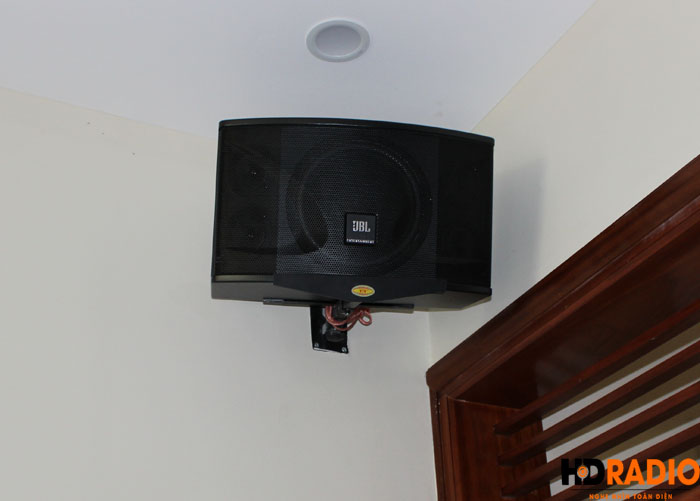 Biến phòng khách thành phòng chiếu phim gia đình A Dũng Biệt Thự Cầu Tó - Hà Nội - Hình 5