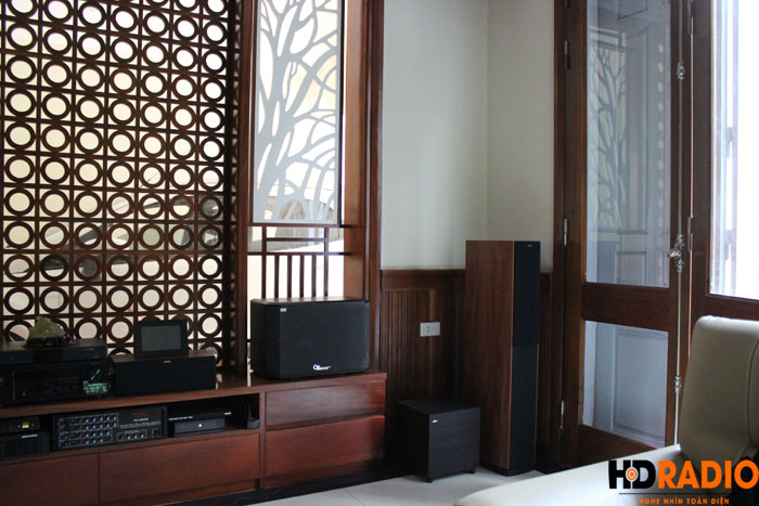 Biến phòng khách thành phòng chiếu phim gia đình A Dũng Biệt Thự Cầu Tó - Hà Nội - Hình 9