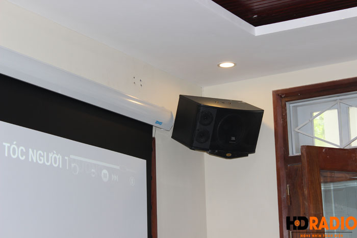 Biến phòng khách thành phòng chiếu phim gia đình A Dũng Biệt Thự Cầu Tó - Hà Nội - Hình 10