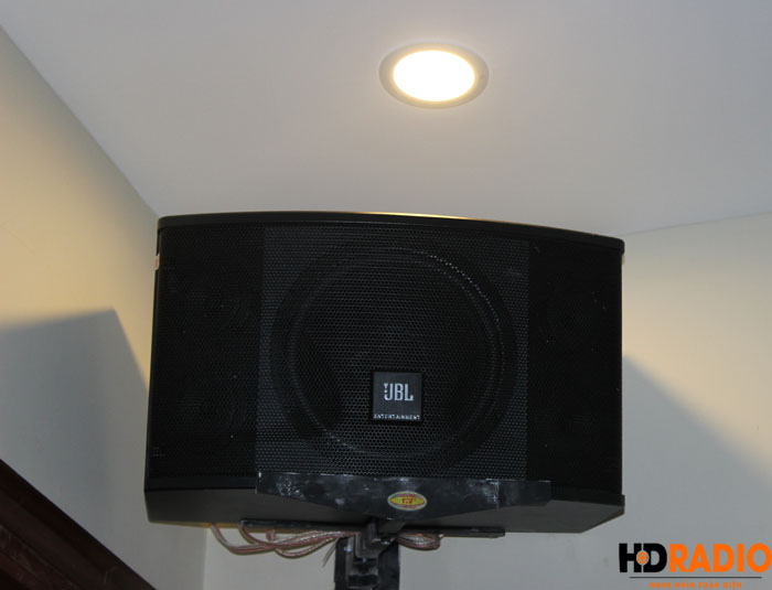 Biến phòng khách thành phòng chiếu phim gia đình A Dũng Biệt Thự Cầu Tó - Hà Nội - Hình 15