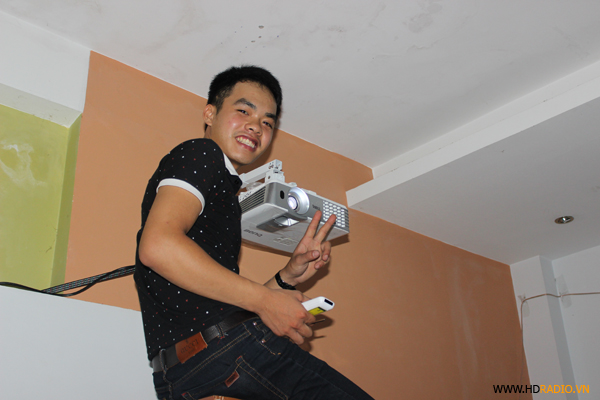 Lắp đăt phòng chiếu phim gia đình Anh Trường cầu giấy