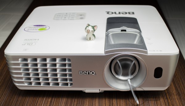 Máy chiếu cho phòng chiếu phim kinh doanh