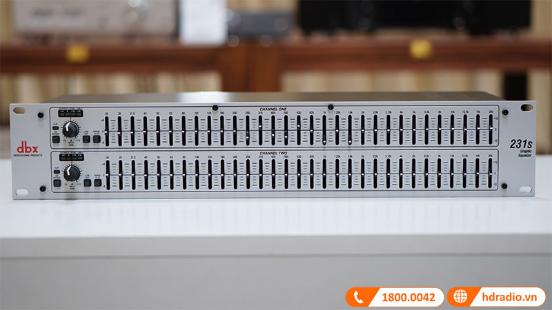 Mặt trước Equalizer DBX 231S