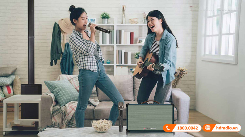 thỏa sức ca hát cùng loa Boston Acoustics HB8