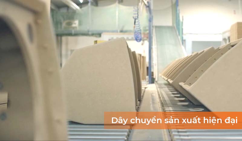 Loa karaoke HK KP 12 sản xuất trên dây truyền công nghệ hiện đại.