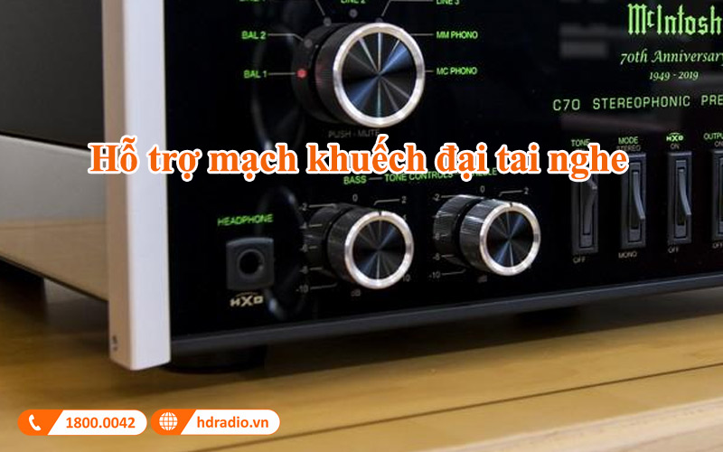 mach khuech dai tai nghe preamply mcintosh c70