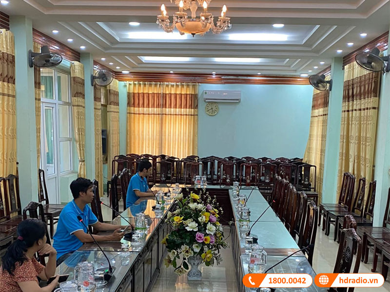 Sử dụng trong các buổi hội họp, hội nghị,... Sử dụng trong các buổi hội họp, hội nghị,...