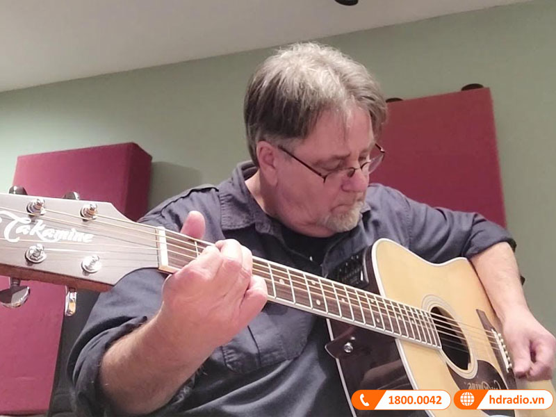 Đàn Guitar Takamine EF360GF Glenn Frey Signature