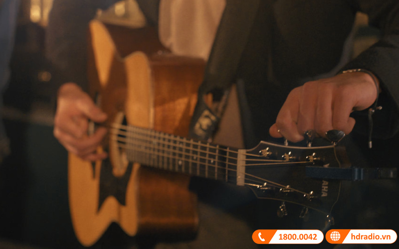 Đàn Guitar Yamaha AC3M ARE