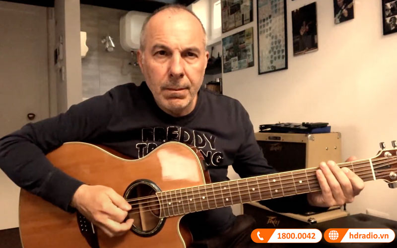 Đàn Guitar Yamaha APX700II-12