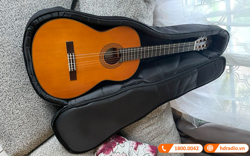 Đàn Guitar Yamaha CG122MC