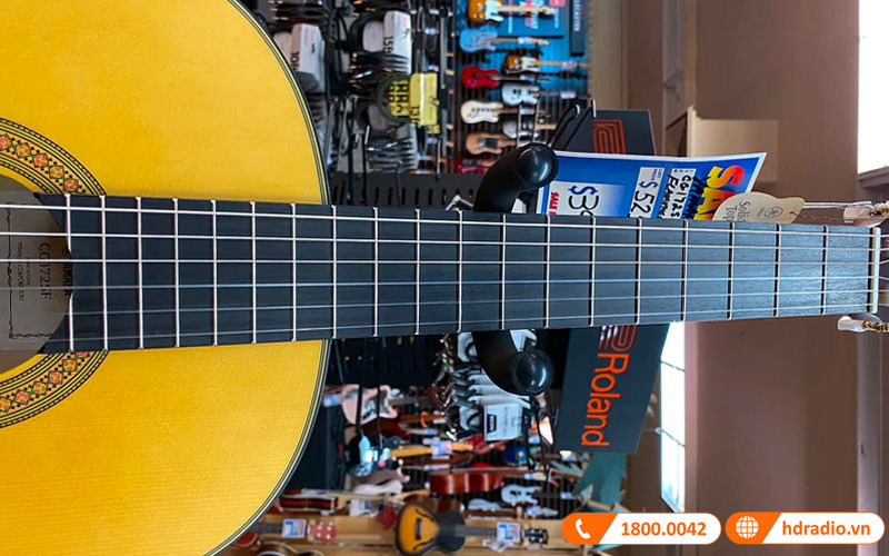 Đàn Guitar Yamaha CG172SF-4