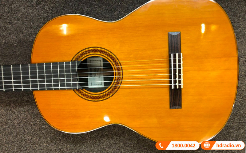 Đàn Guitar Yamaha CG182C