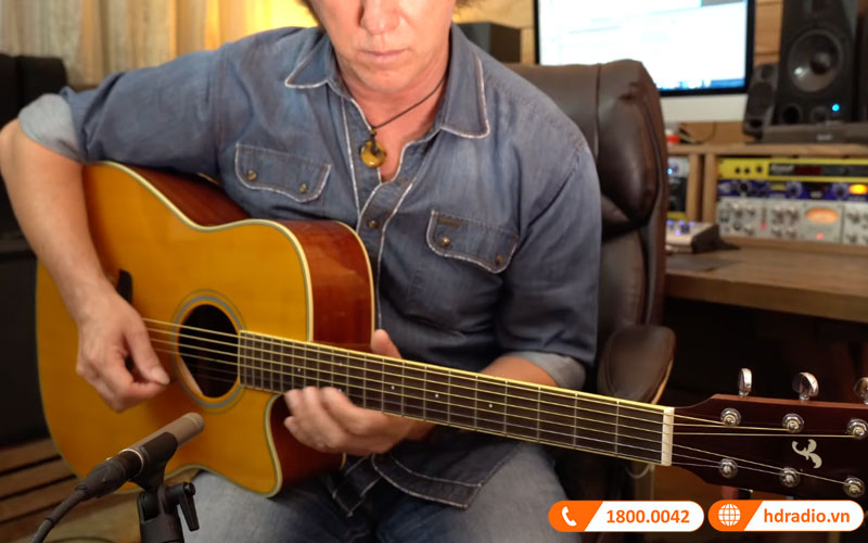 Đàn Guitar Yamaha FGC-TA