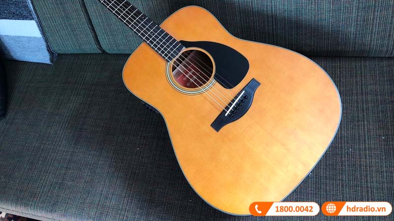 Đàn Guitar Yamaha FGX3