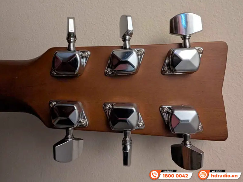 Đàn guitar Yamaha FS400