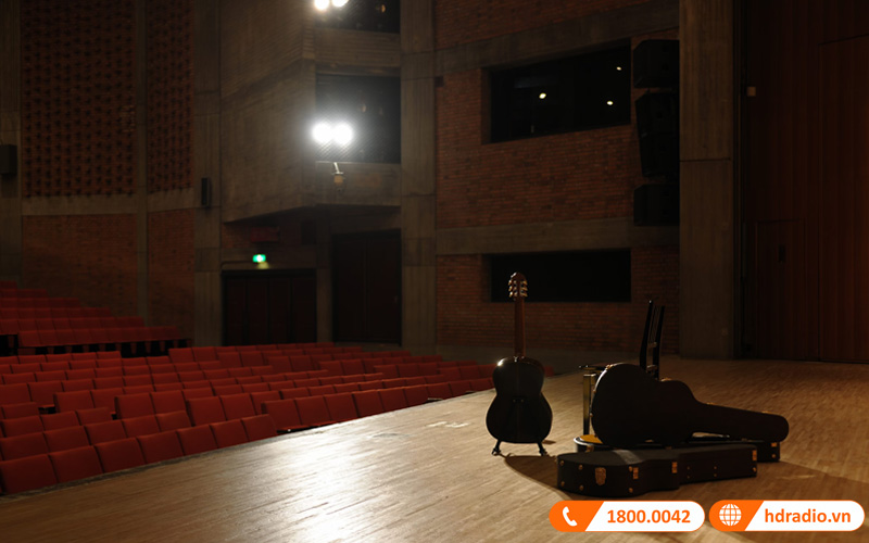 Đàn Guitar Yamaha GC12C