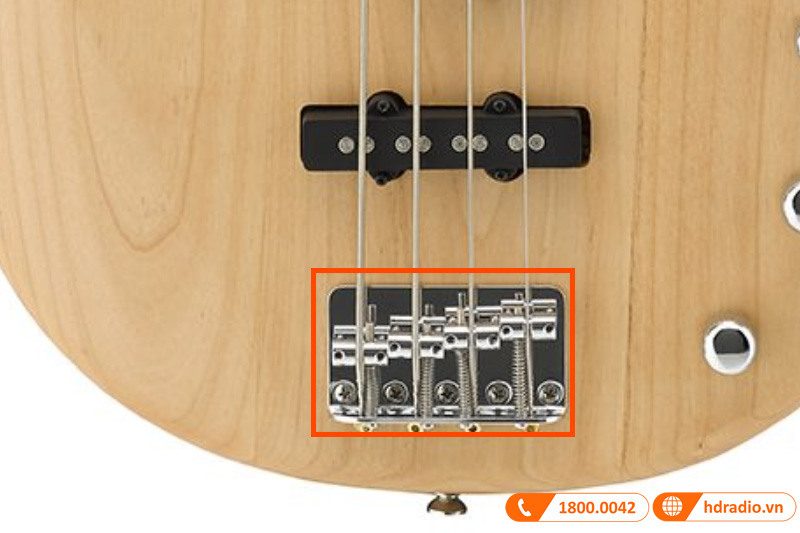 Đàn Guitar Yamaha BB234