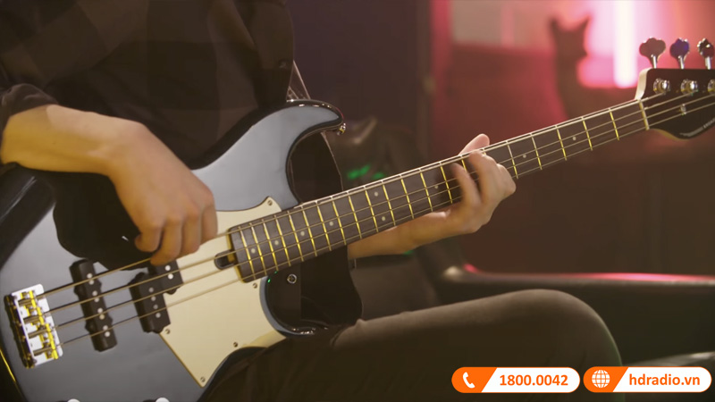 Đàn Guitar Yamaha BB434