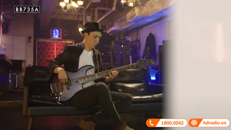 Đàn Guitar Yamaha BB735A