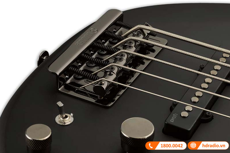 Đàn Guitar Yamaha BB735A