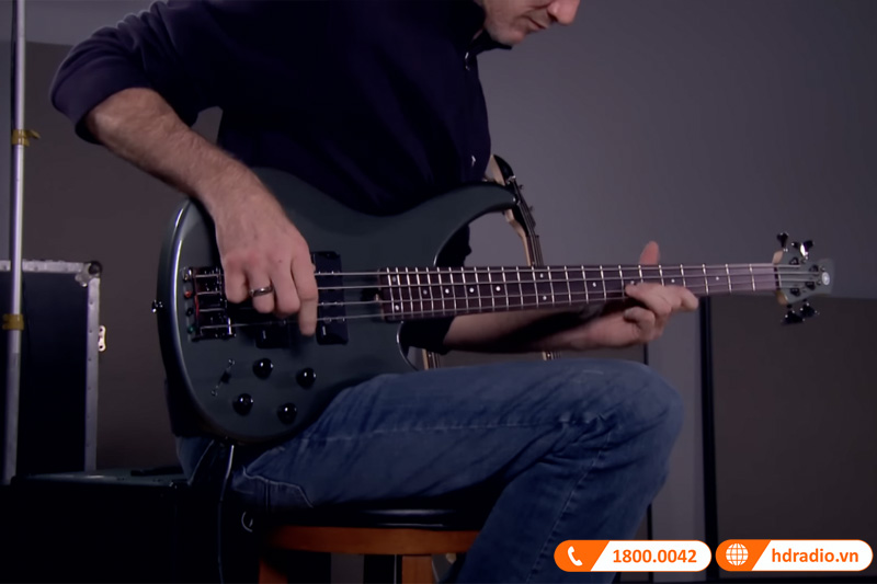 Đàn Guitar Yamaha TRBX304