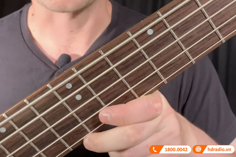 Đàn Guitar Yamaha TRBX505