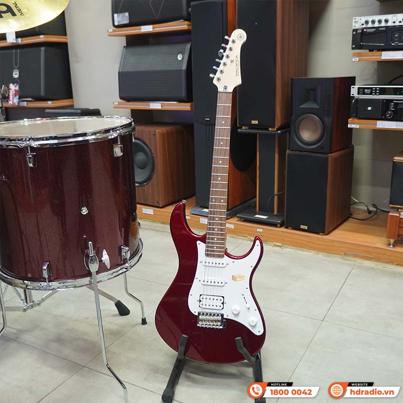 Đàn Guitar Yamaha PAC112J