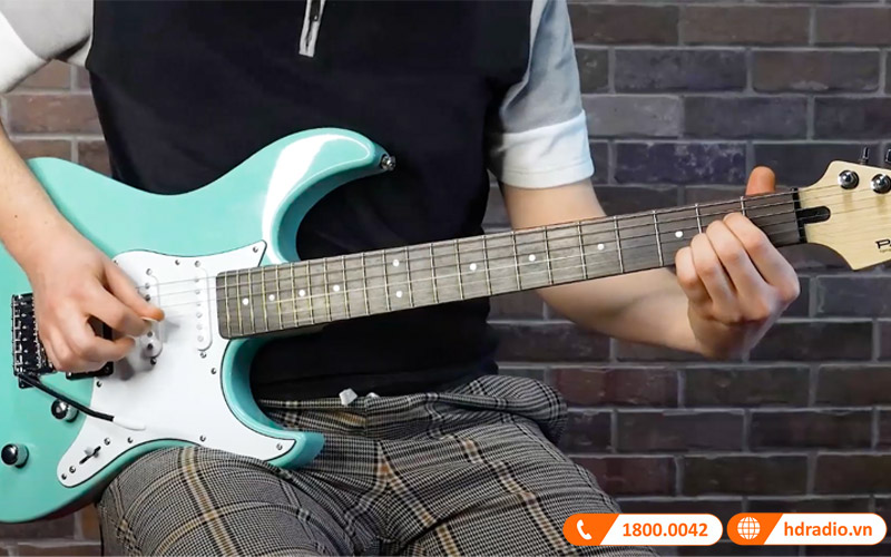 Đàn Guitar Yamaha PAC112V, guitar điện-13