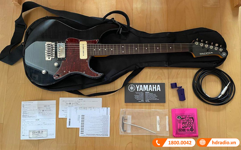 Đàn Guitar Yamaha PAC611VFM