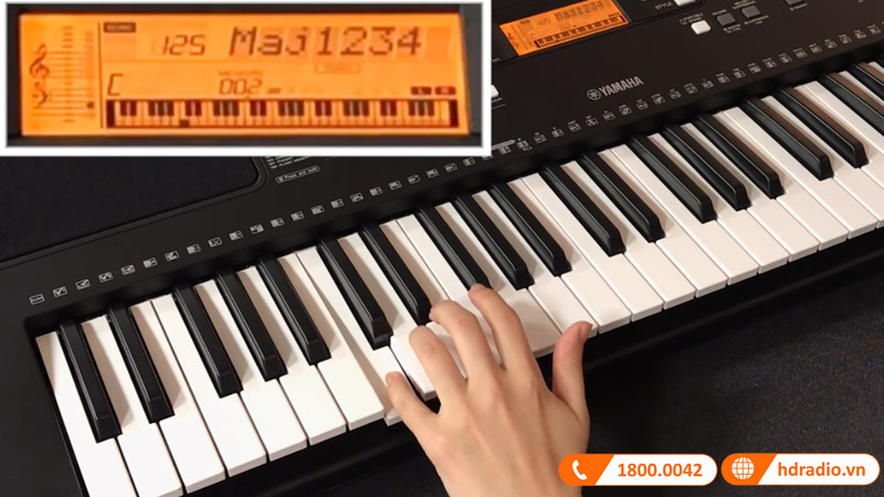 Đàn Organ Yamaha PSR E373