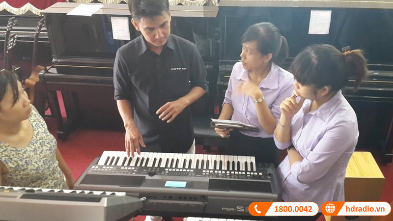 Đàn Organ Yamaha PSR S670