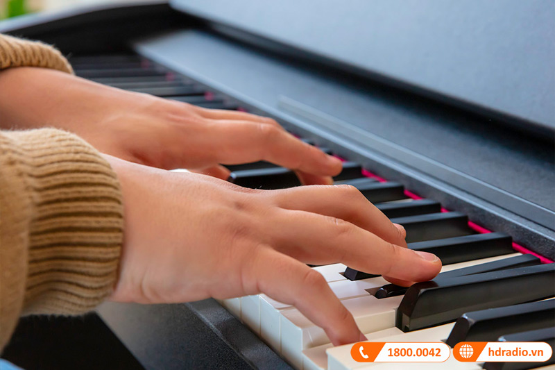 Đàn Piano Roland F-107