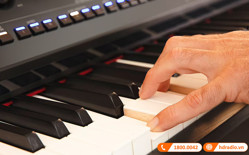 Đàn Piano Yamaha CVP-909