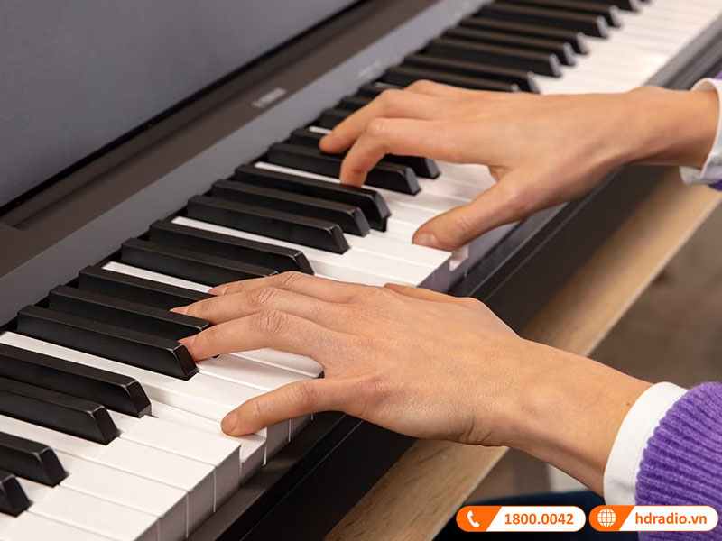 Đàn Piano Yamaha P-143