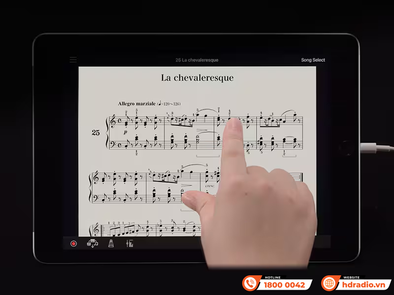 Đàn Piano Yamaha P-143BT