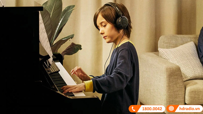 Đàn Piano Yamaha YUS1 SH3